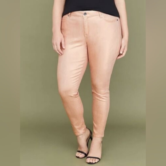 Lane Bryant Denim - NWOT Lane Bryant Metallic Pink Rose Gold Mid Rise Super Stretch Skinny Petite
